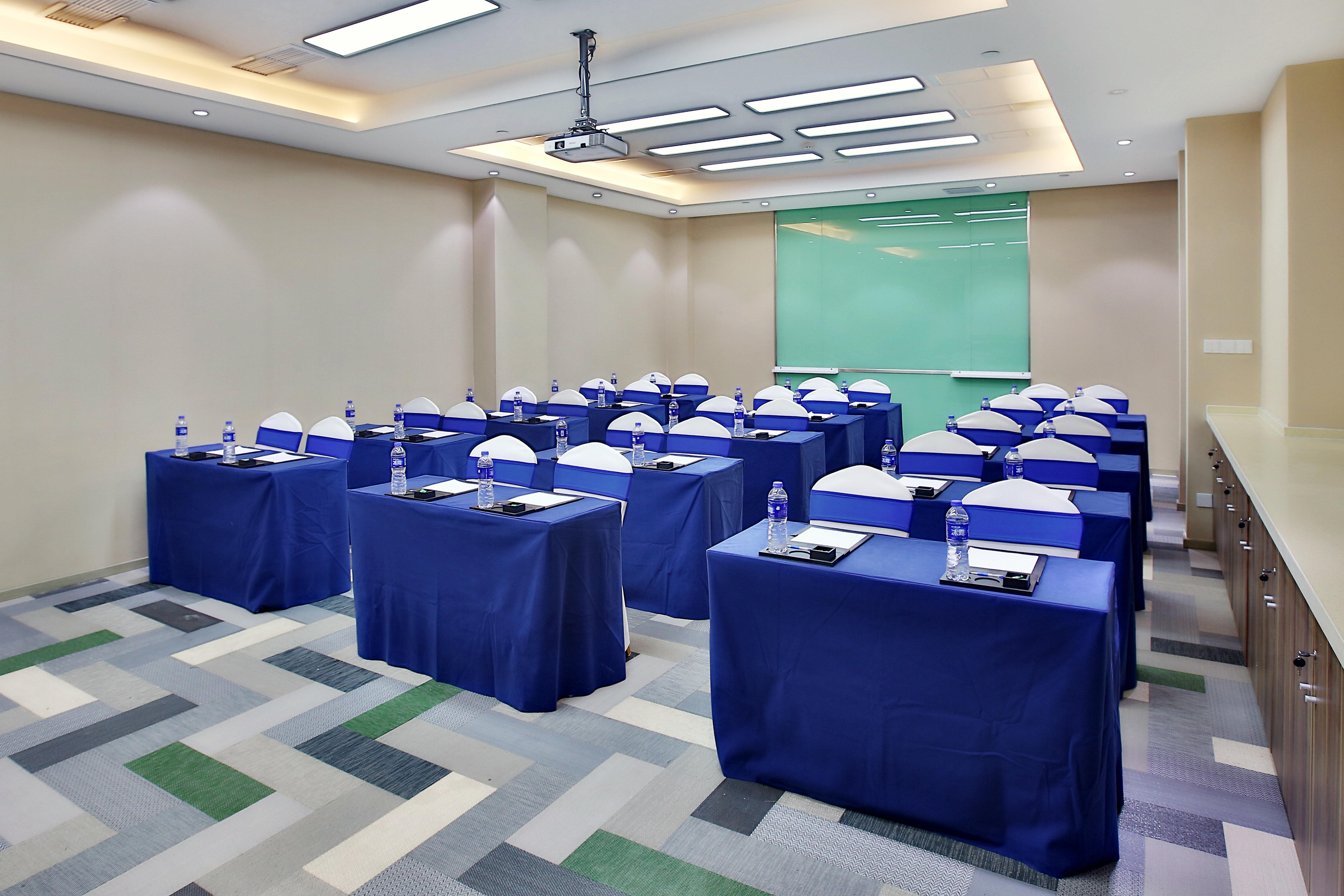 Holiday Inn Express Langfang Park View By Ihg Екстер'єр фото