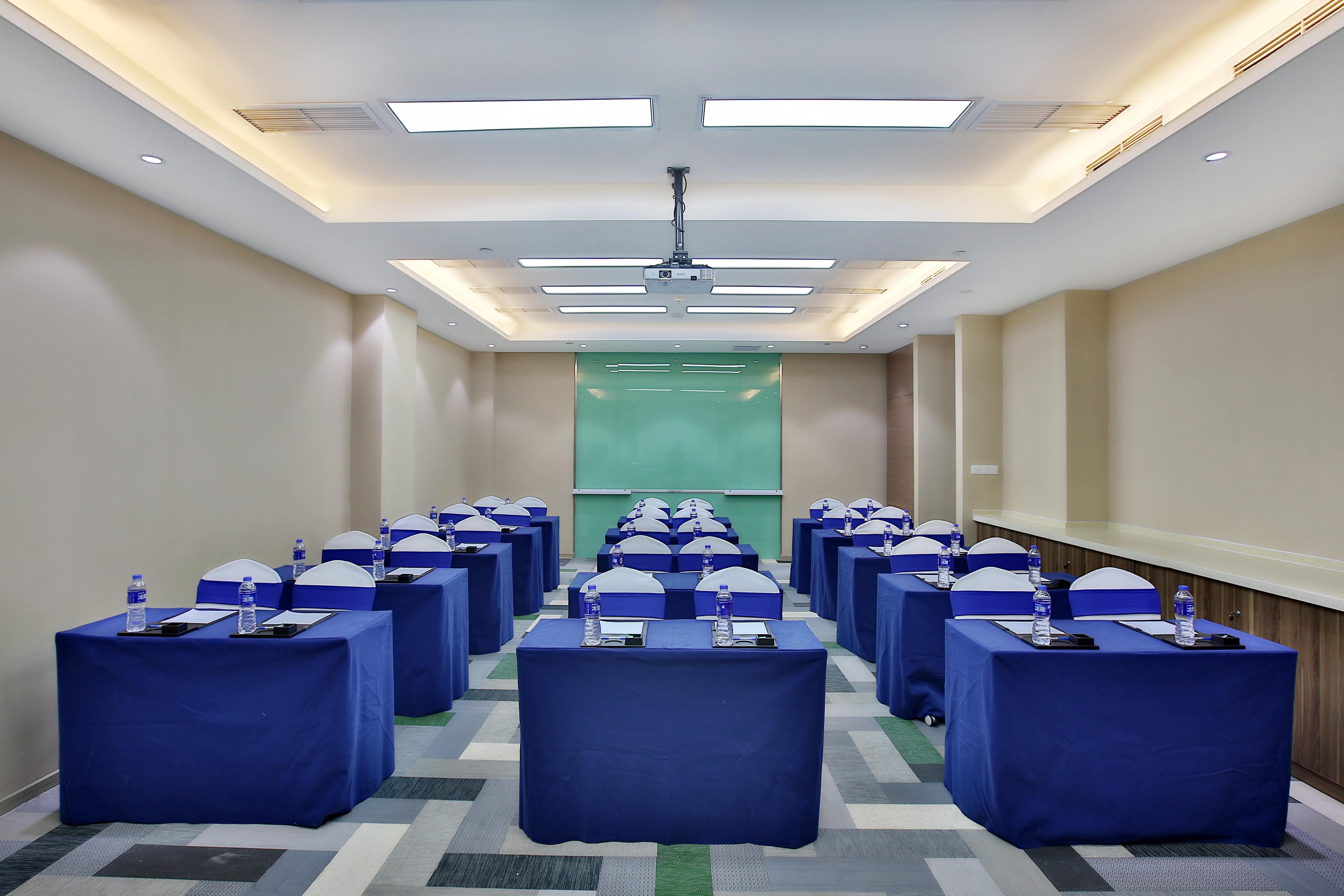 Holiday Inn Express Langfang Park View By Ihg Екстер'єр фото